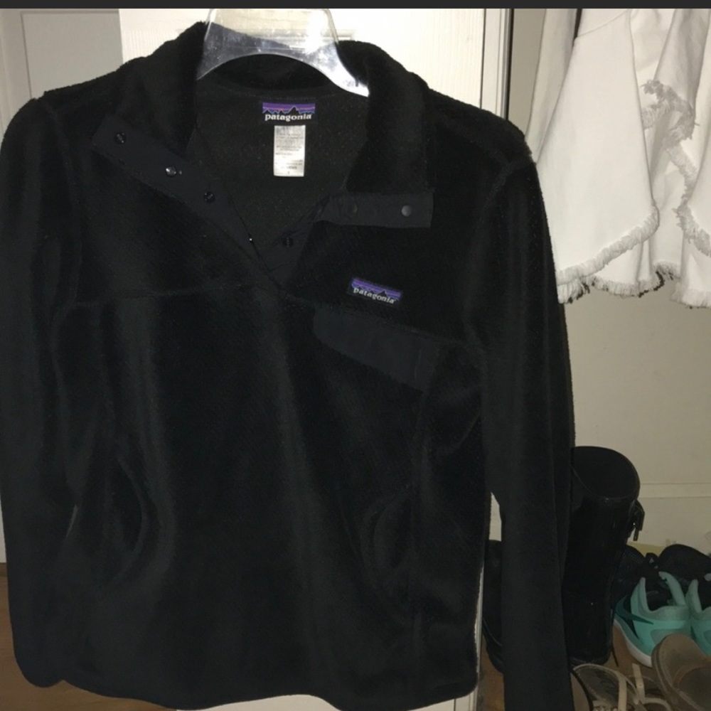 Black patagonia